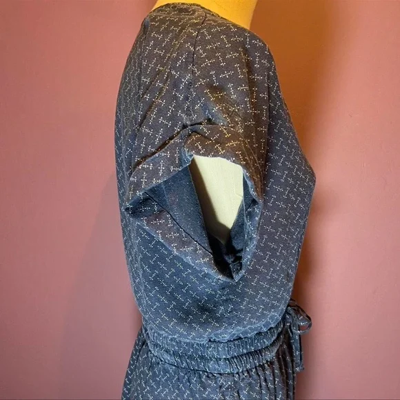 Carve Designs Navy Sophie Linen Romper - Picture 5 of 7